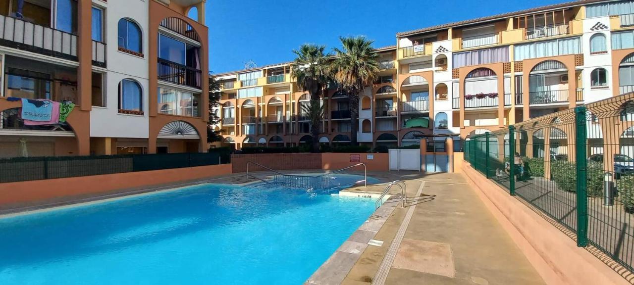 Appartement Situe Au Cap D'Agde Proche Plage Kültér fotó