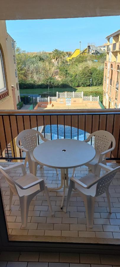 Appartement Situe Au Cap D'Agde Proche Plage Kültér fotó